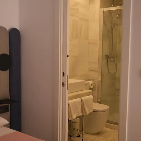 Malibu - The Gallery Apartment